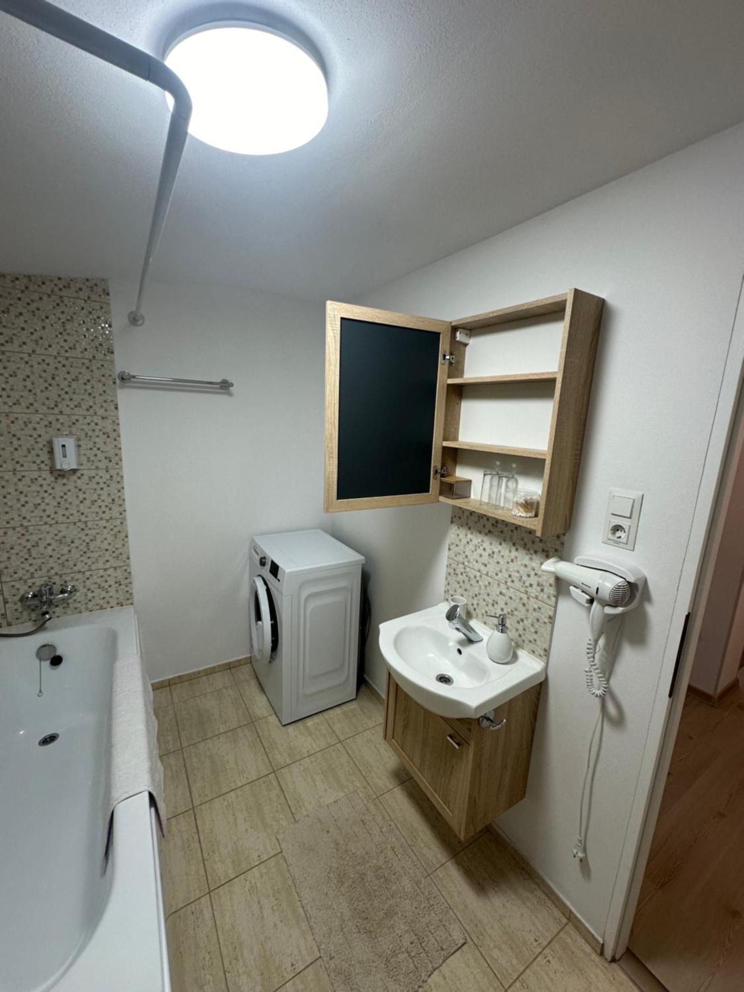 Jokai Apartments Nr7, Code Entry Sfântu-Gheorghe Екстериор снимка